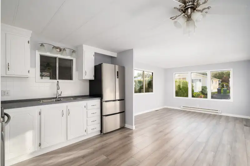 255 1840 160 STREET - photo 2 of 17