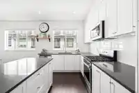 24 16337 15 AVENUE - thumbnail 1