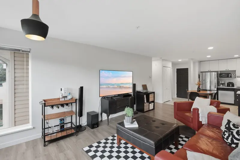 402 33738 KING ROAD - photo 3 of 25