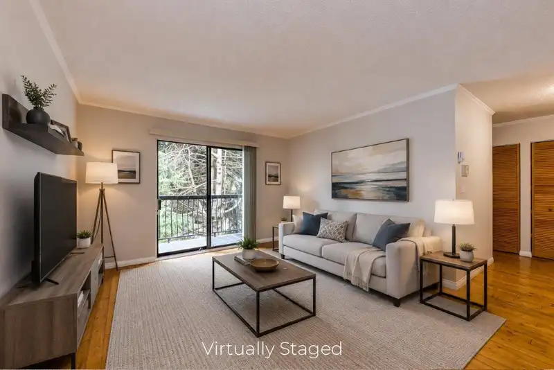 219 1442 BLACKWOOD STREET - photo 4 of 37
