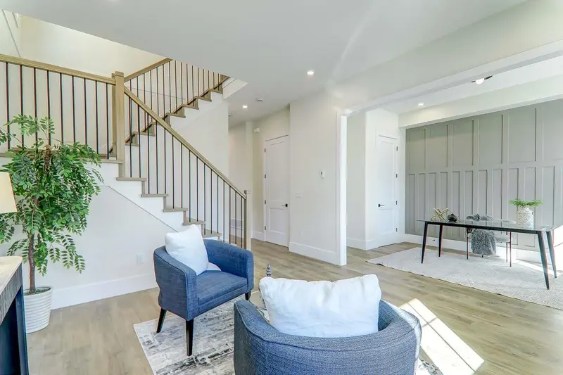 20665 76 AVENUE - photo 4 of 25