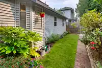 104 1744 128 STREET - thumbnail 32