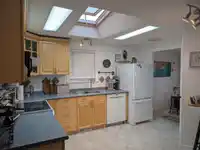 7 2303 CRANLEY DRIVE - thumbnail 2