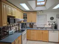 7 2303 CRANLEY DRIVE - thumbnail 3