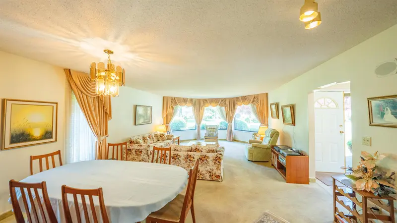 14076 19A AVENUE - photo 2 of 25