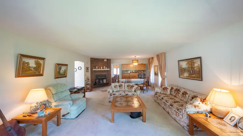 14076 19A AVENUE - photo 3 of 25