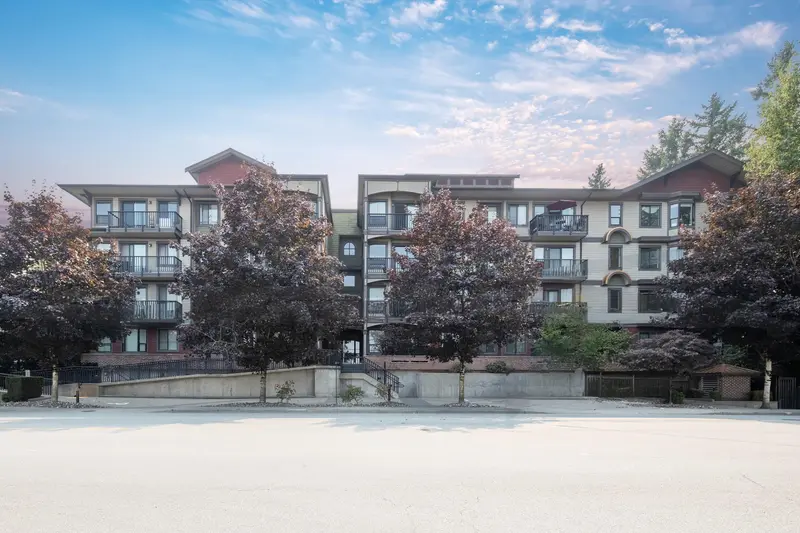 308 19830 56 AVENUE - photo 1 of 25