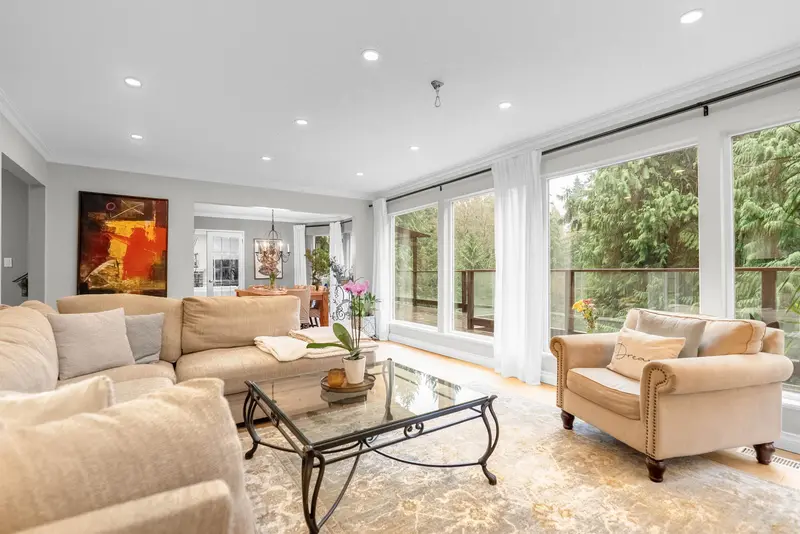 526 NEWDALE PLACE - photo 4 of 25