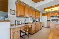 963 HABGOOD STREET - thumbnail 9