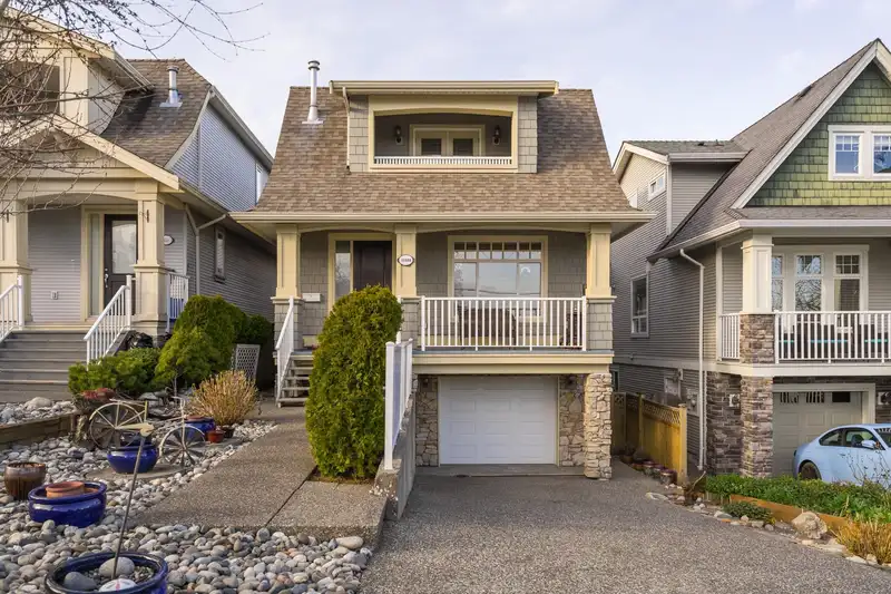 15589 THRIFT AVENUE - photo 1 of 40