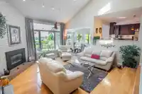16233 30B AVENUE - thumbnail 12