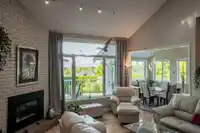 16233 30B AVENUE - thumbnail 9