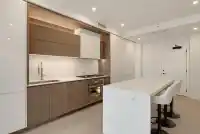 212 1342 JOHNSTON ROAD - thumbnail 5