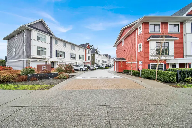 86 27735 ROUNDHOUSE DRIVE - photo 4 of 25