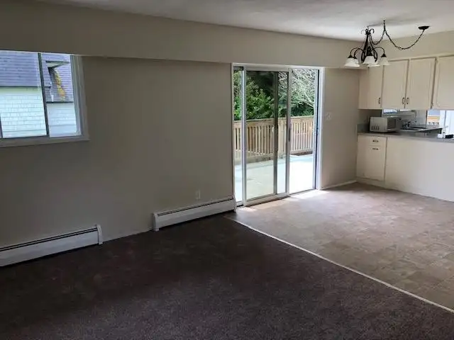 14150 BLACKBURN AVENUE - photo 3 of 12