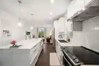 42 1708 KING GEORGE BOULEVARD - thumbnail 11