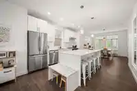 42 1708 KING GEORGE BOULEVARD - thumbnail 4