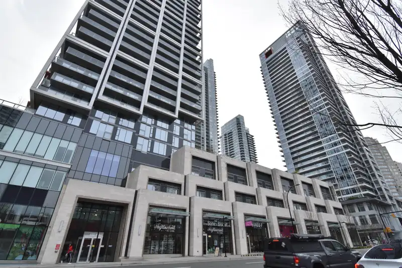 1509 6000 MCKAY AVENUE - photo 2 of 25