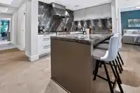 206 1501 VIDAL STREET - thumbnail 4