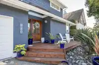 980 164 STREET - thumbnail 3