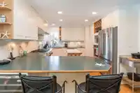 980 164 STREET - thumbnail 6