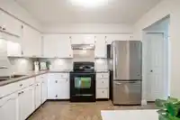 200 1459 BLACKWOOD STREET - thumbnail 10
