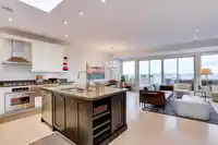 15086 BEACHVIEW AVENUE - thumbnail 7