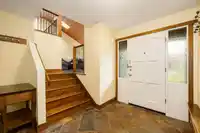 14581 17 AVENUE - thumbnail 4