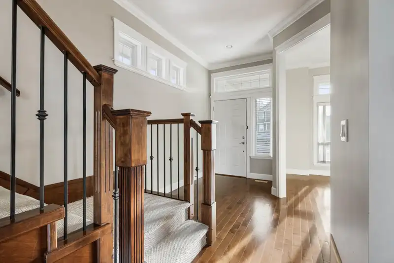 3456 147A STREET - photo 4 of 39