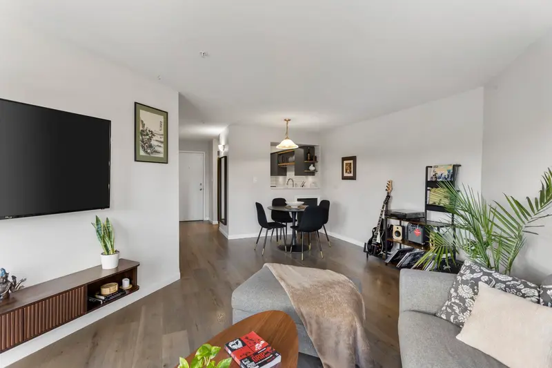 215 20454 53 AVENUE - photo 3 of 25