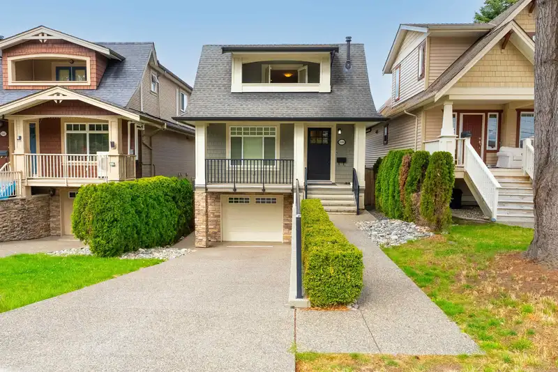 15489 THRIFT AVENUE - photo 1 of 34