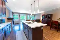 15489 THRIFT AVENUE - thumbnail 8