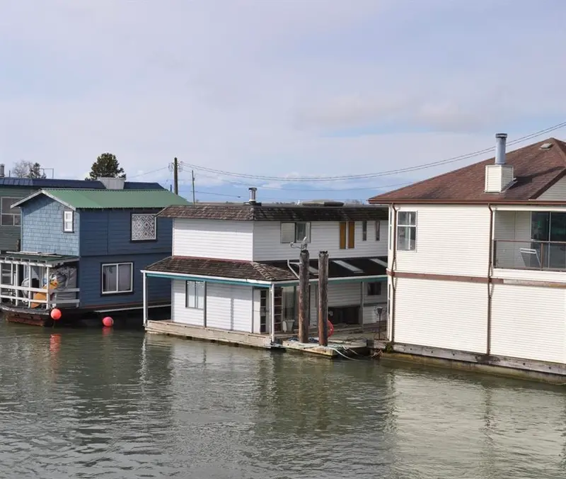 4 3350 WESTHAM ISLAND ROAD - photo 2 of 21