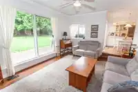 14581 18 AVENUE - thumbnail 12