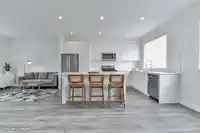 22 16337 15 AVENUE - thumbnail 4