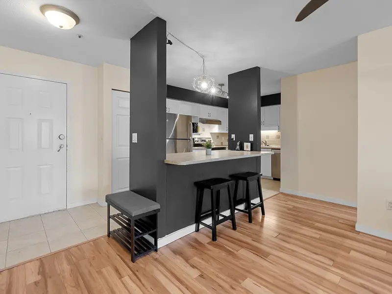 311 2700 MCCALLUM ROAD - photo 3 of 24