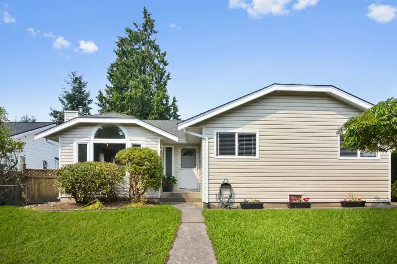 14063 16 AVENUE - photo 1 of 23