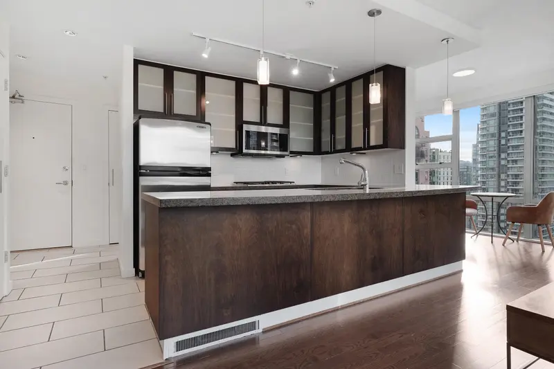 2404 1225 RICHARDS STREET - photo 3 of 25