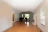 14862 21 AVENUE - thumbnail 3