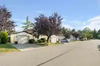 41 2345 CRANLEY DRIVE - thumbnail 2