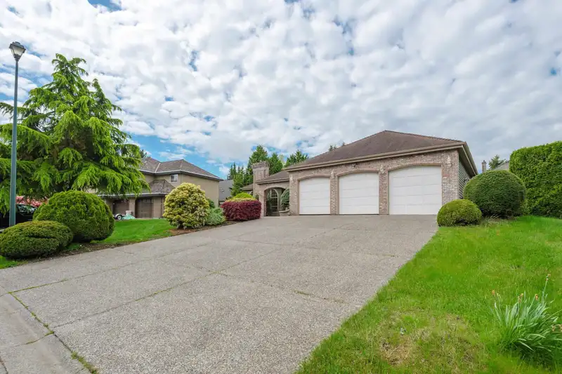 2973 145A STREET - photo 2 of 36