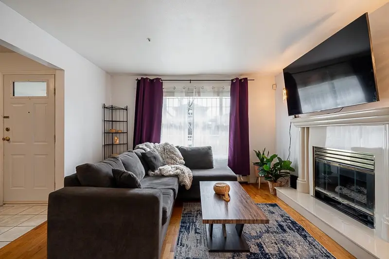 1407 E 12TH AVENUE - photo 1 of 25