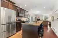 5 1486 EVERALL STREET - thumbnail 3