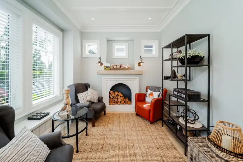 12765 15 AVENUE - photo 3 of 40