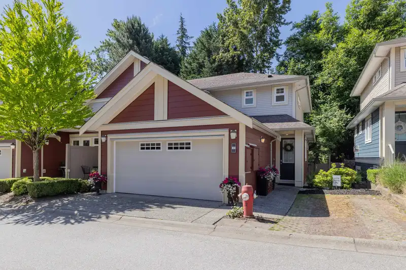 27 15454 32 AVENUE - photo 2 of 38