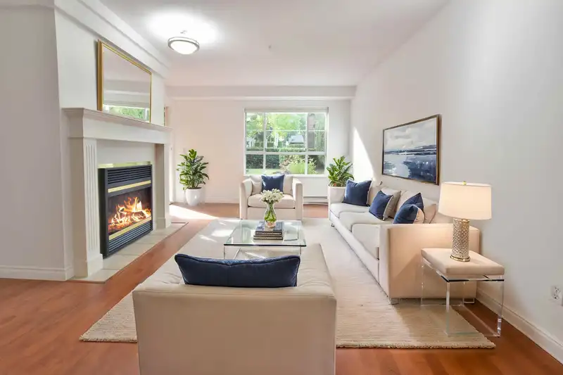 111 15185 22 AVENUE - photo 2 of 22