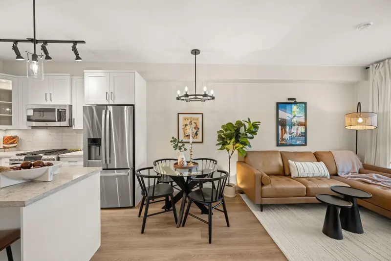 209 20926 83 AVENUE - photo 3 of 24