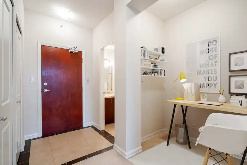 405 1551 FOSTER STREET - photo 4 of 32