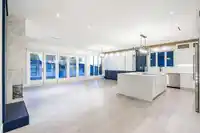 13528 14 AVENUE - thumbnail 7
