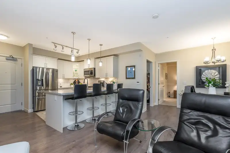 305 14588 MCDOUGALL DRIVE - photo 4 of 40